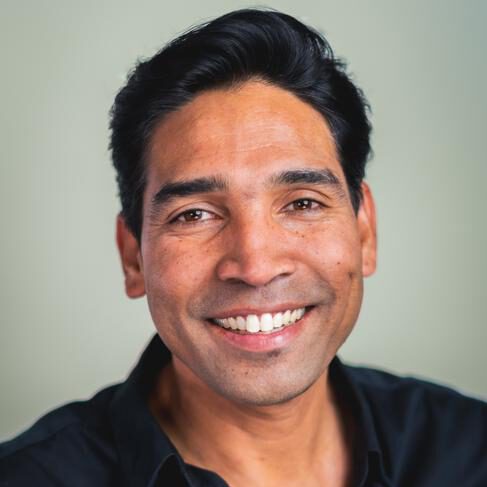 Praviin Karuna